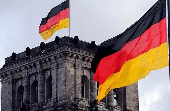 Almanya da turistler çalışma vizesi alabilecek!