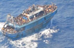 Yunanistan’daki göçmen faciasından kurtulanlar Yunan Sahil Güvenliği’ni suçladı!