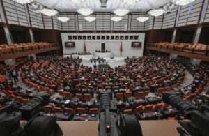 İYİ Partililer komisyon seçiminde AKP’nin adayına oy verdi