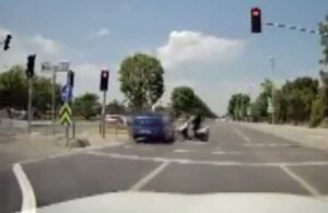Trafik canavarı kırmızı ışıkta geçti, motorcu 1 cm ile ölümden döndü
