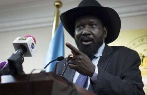 Güney Sudan, çatışmaların devam ettiği Sudan’a sınırlarını kapattı