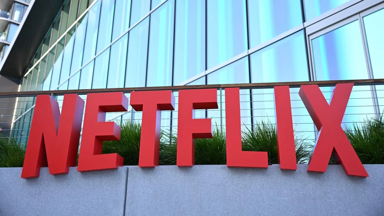 Netflix yeni yapımlar için fragmanlar paylaştı