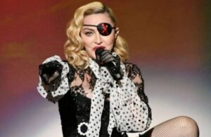 Madonna yoğun bakıma kaldırıldı!
