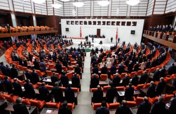 Kadına yönelik her türlü şiddet araştırılsın önergesi AKP ve MHP oylarıyla reddedildi