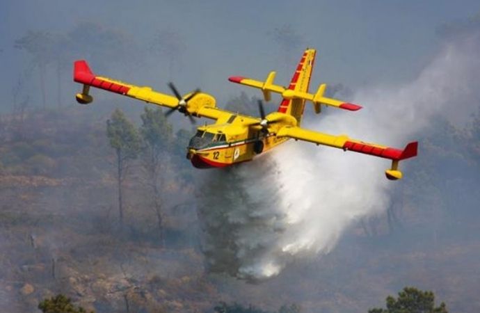 Türkiye Yunanistan’a yangın söndürme uçağı ve helikopteri gönderecek