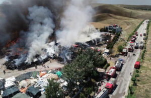 Ankara’da yatak fabrikası yandı