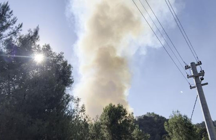 Antalya’da çıkan orman yangını kontrol altına alındı