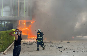 Antalya’da tarım fabrikasında yangın! Gökyüzünü duman kapladı