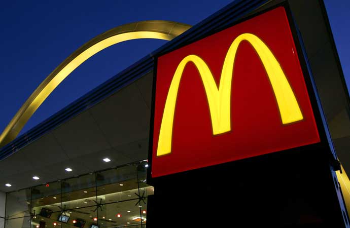 McDonald’s’ta istismar, taciz ve ırkçılık skandalı! Şirket özür diledi
