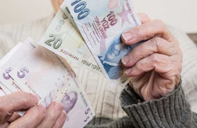 AKP’nin “zamlı” yaşlı aylığı asgari ücretin beşte biri!