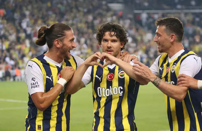 Yeni transferler Kadıköy’ü yaktı! Fenerbahçe gol oldu yağdı