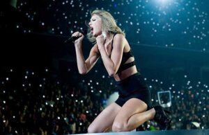 Taylor Swift’in hayranı konserde doğum yaptı