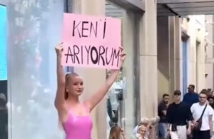 Ukraynalı kadın “Ken’i arıyorum” pankartıyla İstanbul sokaklarını gezdi