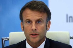 Kitlesel eylemlerin yaşandığı Fransa’da Macron’a ‘kesik parmak’ şoku