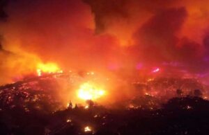 Yunanistan’daki yangınlar kontrolden çıktı! 40 bin kişi tahliye edildi