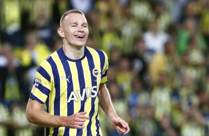 Fenerbahçe Atilla Szalai’yi 12.3 milyon Euro’ya sattı