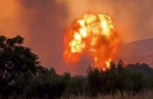 Yunanistan’daki orman yangını askeri üsse ulaştı! Art arda patlama