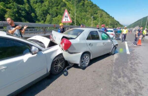 Bolu’da zincirleme kaza! 18 araç birbirine girdi