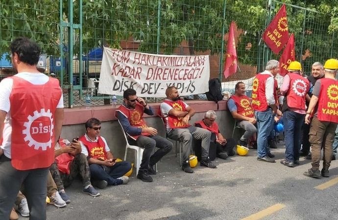 Tanzanya’da çalışıp 7 aydır maaş alamayan işçiler İstanbul’da eylem yaptı!