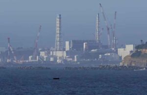 Japonya Fukuşima’daki radyoaktif atık suyu okyanusa boşaltmaya başladı
