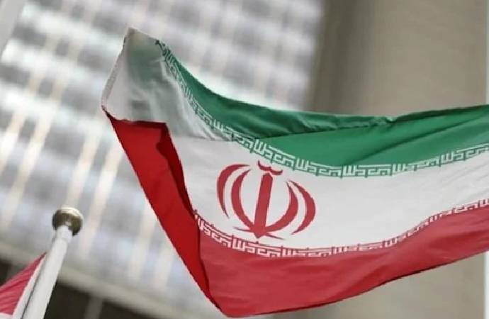İran’da partiye giden 300 kişi gözaltına alındı! Salon mühürlendi