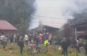 Ayder Yaylası’nda yangın: Yayladakiler zincir oluşturarak söndürmeye çalıştı