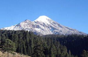 Meksika’nın en yüksek dağına tırmanan 4 dağcı düşerek öldü