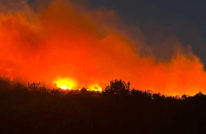 Diyarbakır’da orman yangını: Jandarma ve itfaiye seferber oldu!