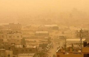 İran’da kum fırtınası: Yüzlerce kişi hastanelik oldu, devlet kurumları ve hastaneler tatil edildi