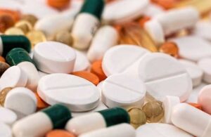Kanser hastaları ilaç bulamıyor! Firmalar ilaç dağıtmak için zam bekliyor iddiası