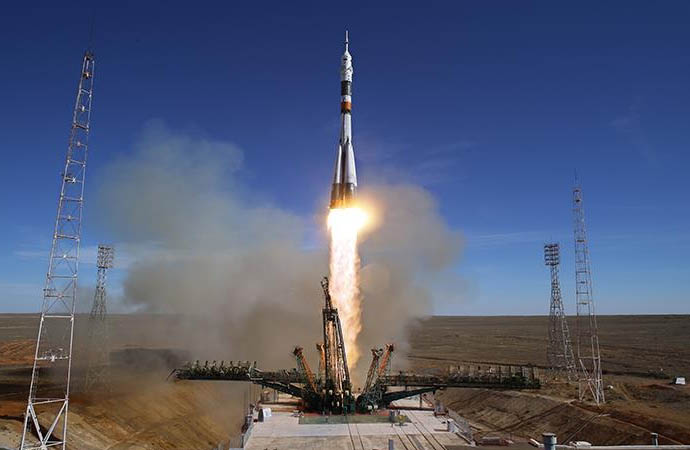 Rusya’nın uzay aracı Ay’a çarptı ve parçalandı