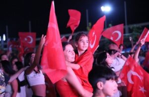 Türkiye, Filenin Sultanları’nın şampiyonluğu’nu böyle kutladı!