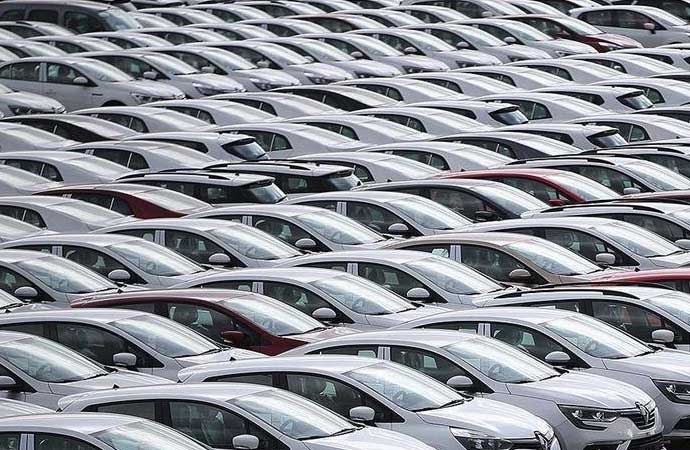Otomobil satışları ağustos ayında frene bastı