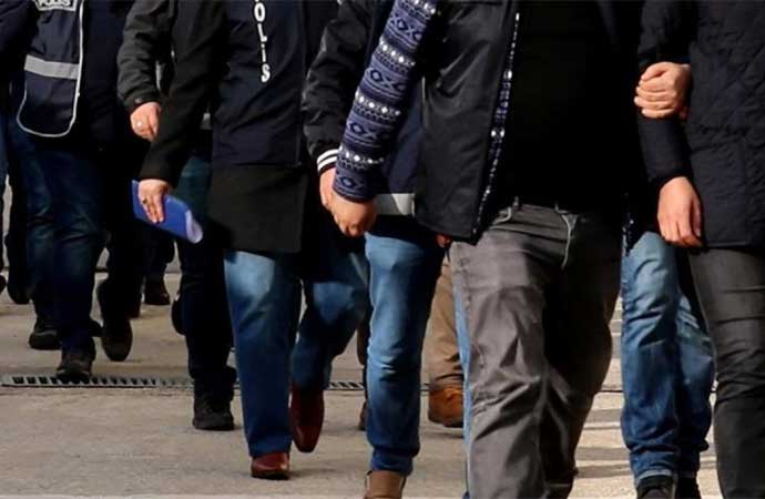 Ankara merkezli FETÖ operasyonu: Sekiz gözaltı