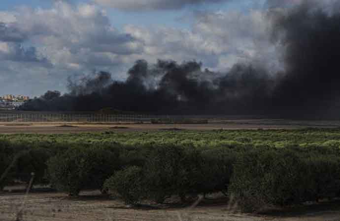 İsrail Gazze’de gözetleme noktalarını vurdu