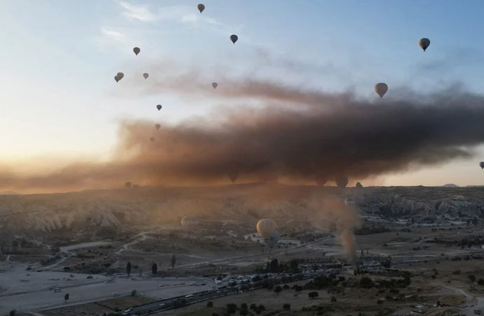 Kapadokya’da korkutan yangın! Balonların kalktığı saate denk geldi