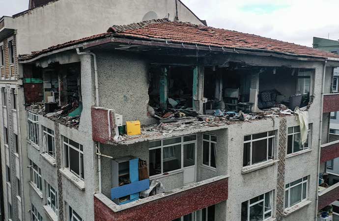 Şirinevler’de doğal gaz patlaması yaşanan binaya yıkım kararı