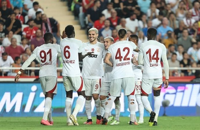 Galatasaray Antalyaspor’u Icardi ile devirdi!