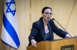 İsrail’de Enformasyon Bakanı Distel “bakanlığın bütçesi savaşta kullanılmalı” diyerek istifa etti!