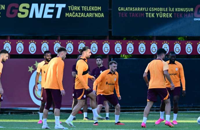 Galatasaray’da iki isim için ayrılık ihtimali büyüyor