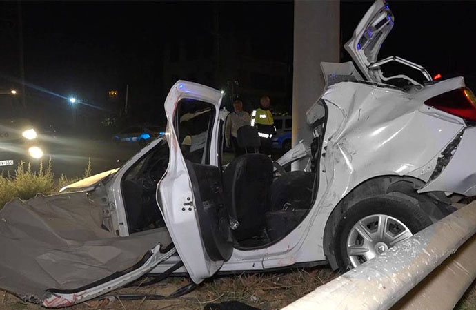 Doğum günü dönüşü trafik kazası! 3 kişi hayatını kaybetti