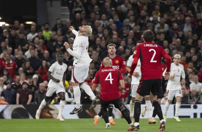 Galatasaray’dan Manchester United deplasmanında müthiş geri dönüş tarihi galibiyet