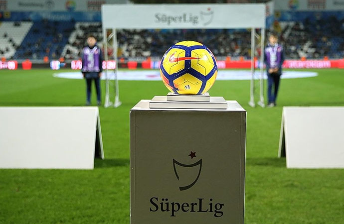 FIFA'dan 7 Süper Lig kulübüne transfer yasağı! - Tele1