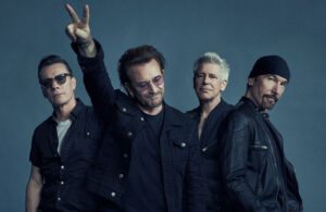 U2, İsrail’deki müzik festivalinde öldürülenler için şarkı söyledi