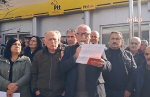 CHP ve Sol Parti’den Yargıtay’a anayasa kitapçıklı protesto!