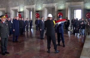 Devlet erkanı Atatürk’ün huzuruna çıktı! Saat 9’u 5 geçe Anıtkabir’de yaşam durdu