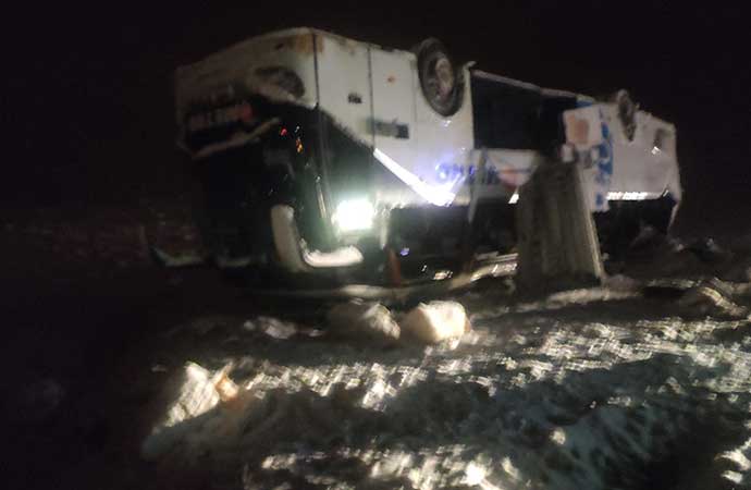 Bingöl’de peş peşe iki otobüs kazası! 22 yaralı