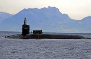 ABD’den tehlikeli karar! Nükleer denizaltı Orta Doğu’ya geldi