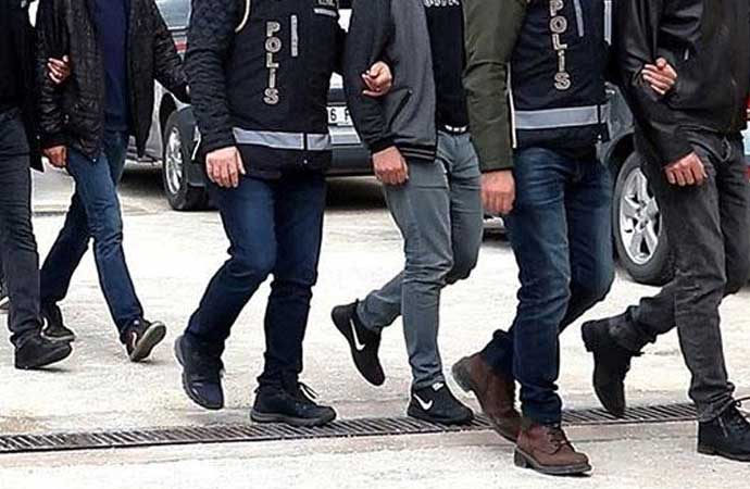İzmir’de FETÖ operasyonu! 14 gözaltı