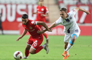 Antalyaspor Türkiye Kupası’nda 3 golle turu kaptı!